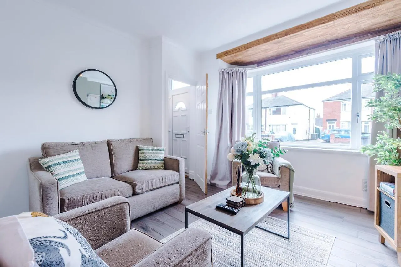 Apartment Beautiful And Boutique Blackpool House - Garden And Parking