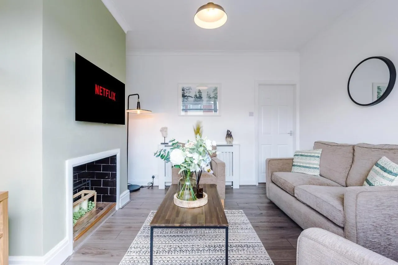 Beautiful And Boutique Blackpool House - Garden And Parking United Kingdom